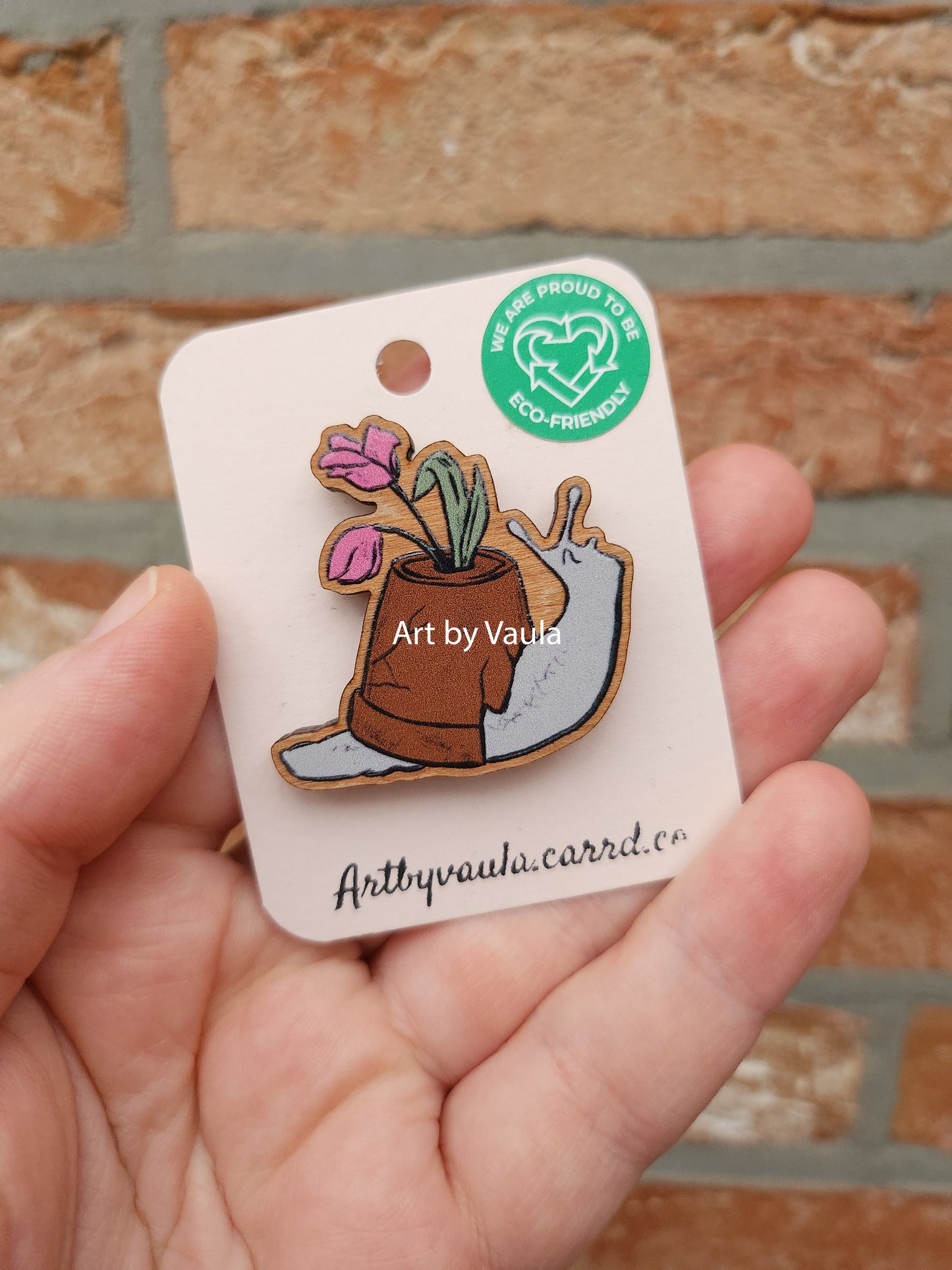 Snail life - wood pin