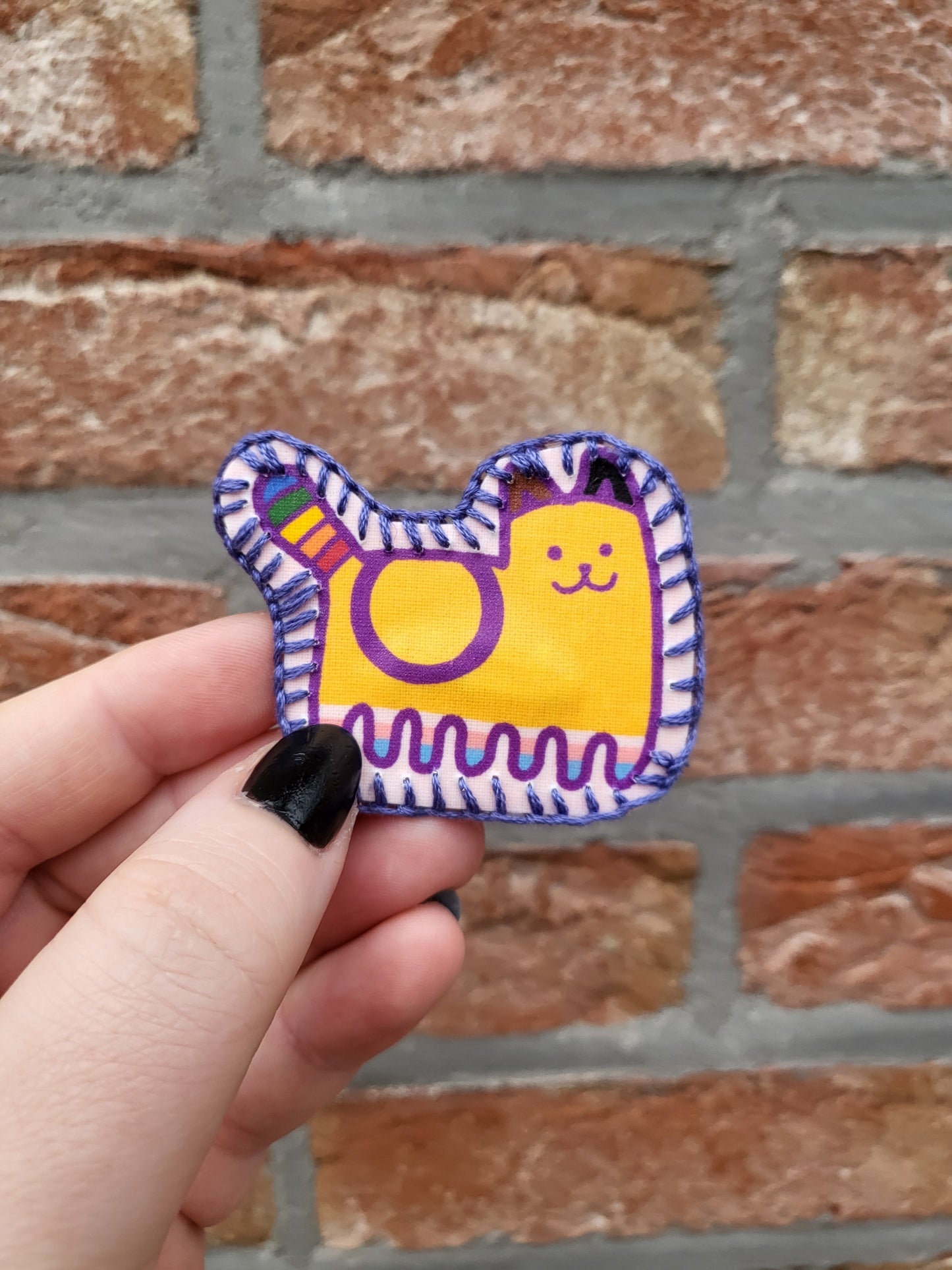 Pride kitty - brooch